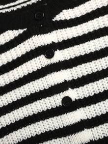 SHEIN 青少年女孩條紋圓領長袖開襟衫，返校季，學院風 - 黑與白 - 查看 6