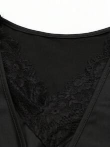 GlowEve Women's Solid Color Contrast Lace V-Neck Long Sleeve Elegant Dress - Black - View 3