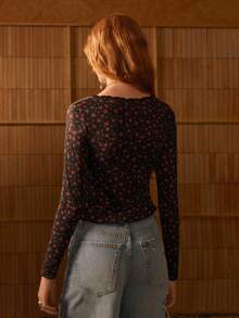 MOTF STUDIO Top con encaje de contraste y estampado floral pequeño - Negro - Ver 3