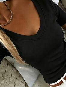 DAZY Women's Casual Solid Color Short Sleeve T-Shirt, Versatile For Summer - Black - View 2