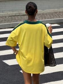 Muchica 女款黃色巴西圖案短袖寬鬆 Polo 領對比色 T 恤，休閒運動風夏季上衣，適合度假與演唱會 - 黃色 - 查看 2