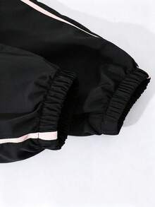 SHEIN 女童休閒百搭簡約夾克套裝，秋季穿搭，胸前字母刺繡，袖口與褲側緞帶蝴蝶結，彈性袖口與下擺 - 黑色 - 查看 4