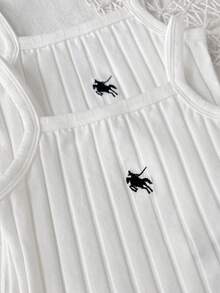 SHEIN 女童羅紋刺繡馬標誌春夏背心短褲套裝 2件組 純色/多色背心內搭褲內衣套裝 全季適用 - 白色 - 查看 3