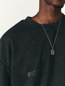 SUMWON Crop Fit Washed Black Oversized Crew Neck T-Shirt With Tonal Logo Back Print And Short Sleeves Streetwear Essential - Black - View 5