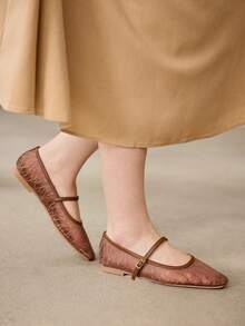 MOTF PREMIUM WOMEN COMFORTABLE MINIMALIST FLAT SHOES, VERSATILE FOR COMMUTING, SUITABLE FOR HALLOWEEN FOR CHRISTMAS FALL SHOES - Premium Brown - View 7