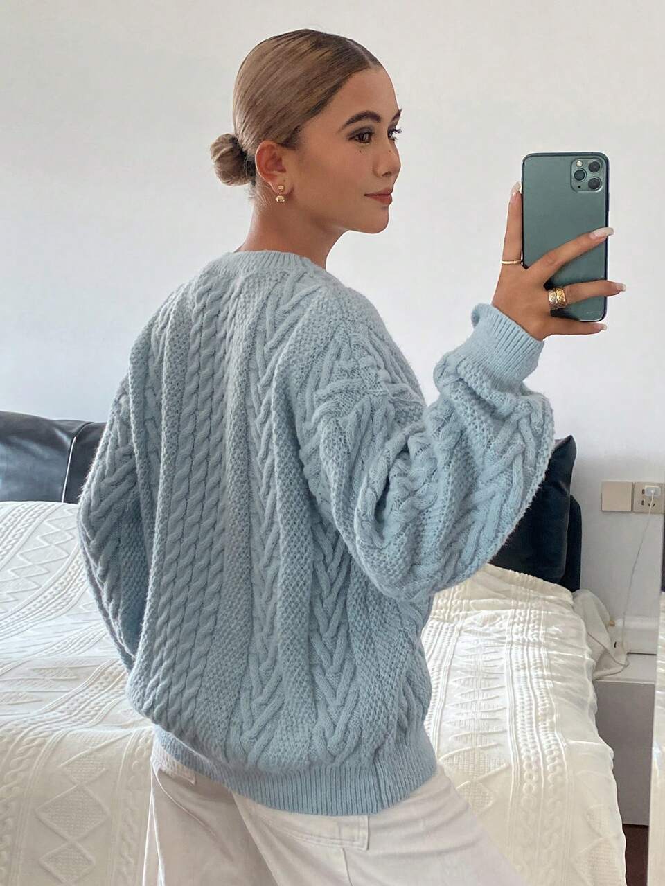 Women's Solid Color Loose Cable Knit Round Neck Long Sleeve Casual Formal Holiday Autumn Winter Pullover Sweater