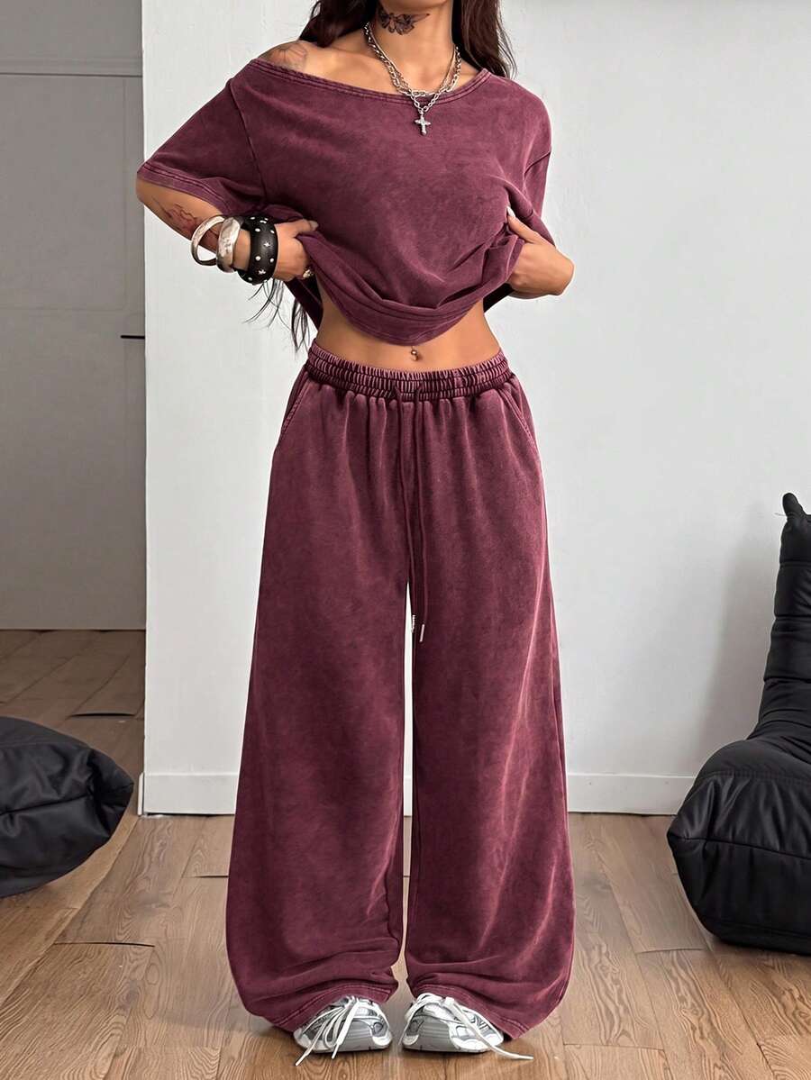 Coolane Setelan Kasual 2 Potong Wanita: Kaos Lengan Pendek Warna Polos dan Celana Panjang Lebar - Burgundy - View 1