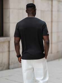 thenoahjr thenoahjr Camiseta Casual De Manga Corta Para Hombre Con Estampado De Texto Y Cuello Redondo - Negro - Ver 3