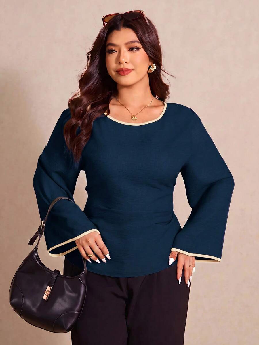 Elaquor Blus Ukuran Plus Elegan untuk Komuter dengan Trim Kontras dan Ikat Pinggang - Navy Blue - View 1