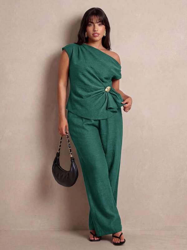 Elaquor Plus Size Women's Asymmetrical Shoulder Waist Metal Decor Top And Pants Casual 2 Pieces Set