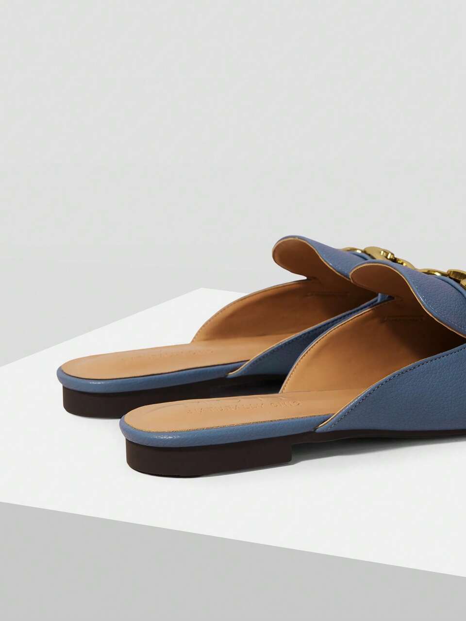 MOTF CASUAL COMFORTABLE METALLIC DETAIL FLATS, FOR NEW YEAR HOLIDAY, SPRING SHOES SPRING BREAK EASTER