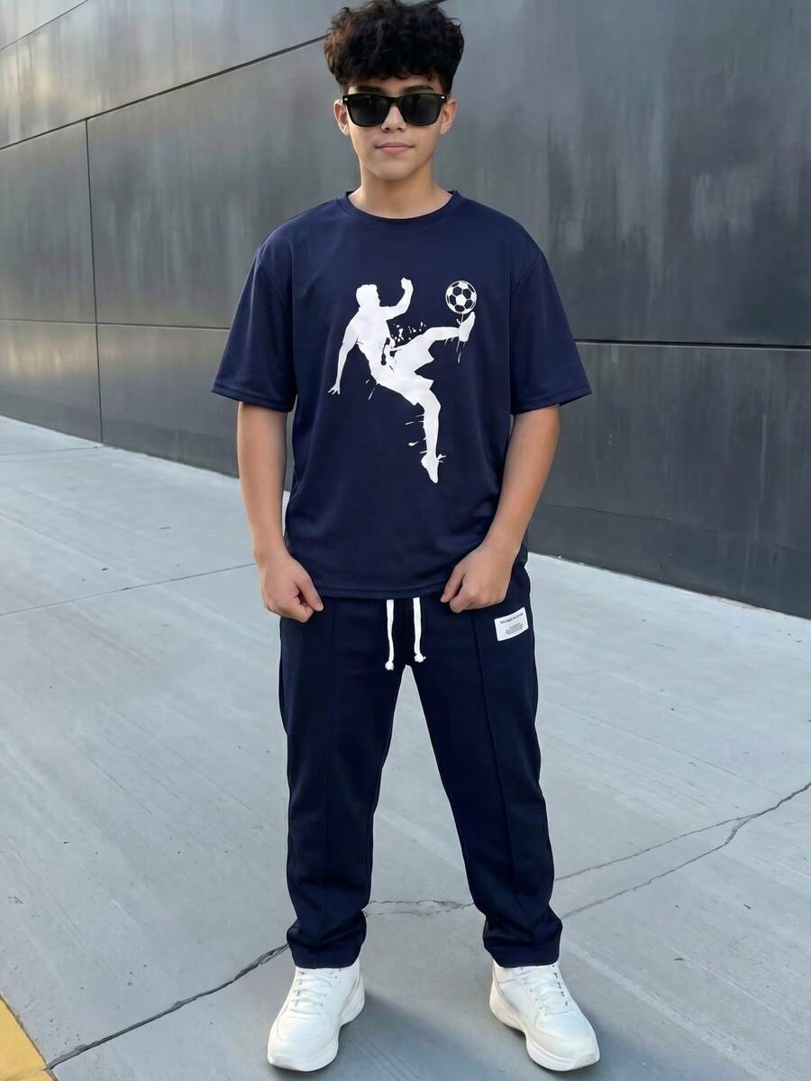 兒童青少年男童休閒學院風運動圖案寶藍色圓領短袖T恤長褲2件套，適合通勤、上學、日常休閒出遊、運動，春夏季適用