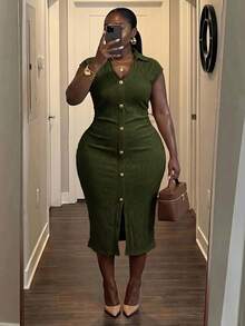 Veslaya Plus Size Women Textured Single-Breasted Dress For Honeymoon Travel And Garden Party - Army Green - View 3