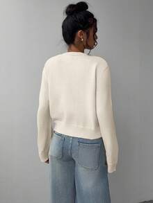 SHEIN BASICS Off-White 女款開襟衫，適合夏季，女款秋冬毛衣，女款秋季服飾，秋季穿搭，女款通勤穿搭，基礎上衣，外出穿搭，機場穿搭 - 彩色 - 查看 2