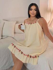 Napfluff CURVE Napfluff CURVE Plus Size Women's 3D Embroidered Floral Camisole Nightgown, Sweet Ruffle Hem Loungewear, Suitable For All Seasons And Can Be Worn Outdoors - Yellow - View 10
