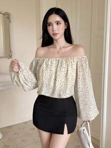 Tideelle Women's Spring Summer Autumn Beach Vacation Style Full Print Off-Shoulder Lantern Sleeve Cropped Top Beige Romantic Elegant - Apricot - View 3