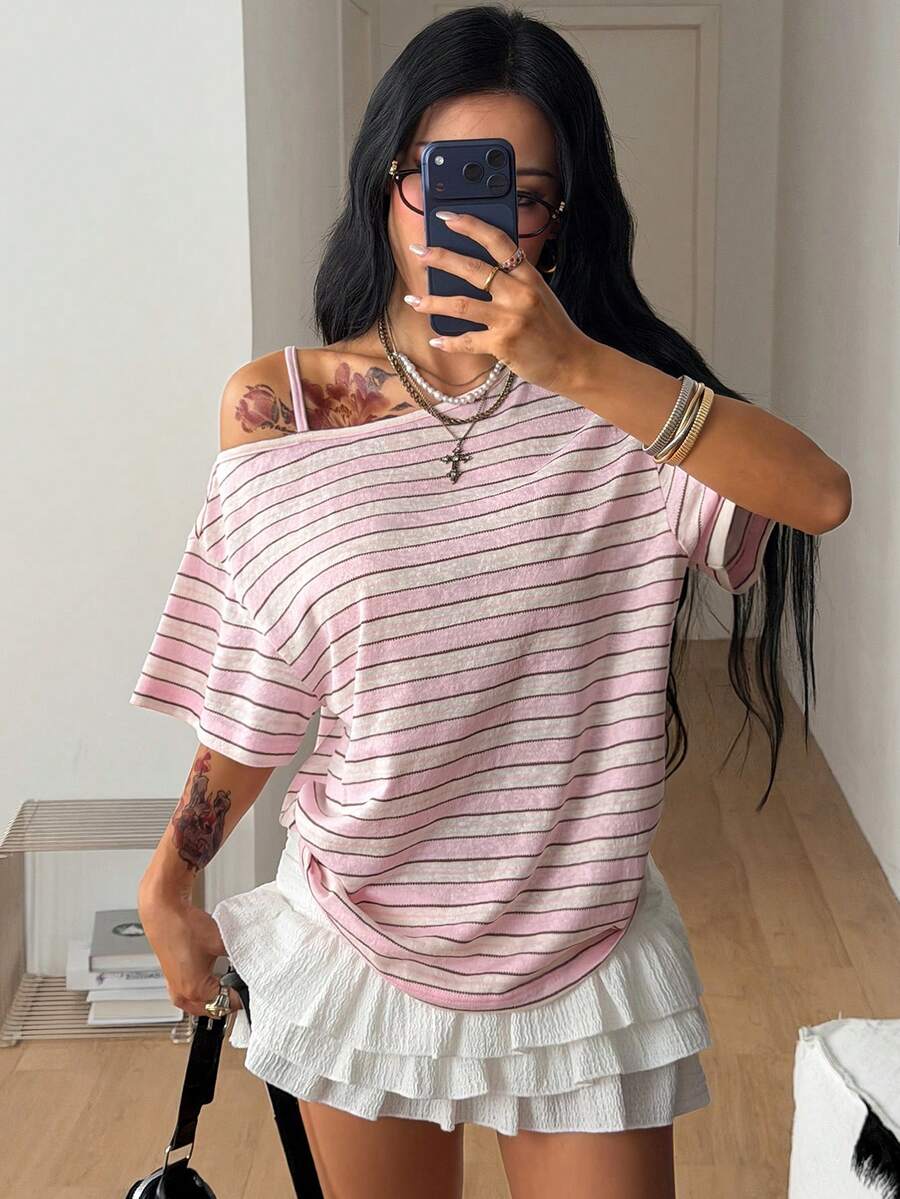 Coolane 女款秋季復古休閒 Y2K 粉白條紋寬鬆落肩露肩荷葉邊飾 T-shirt - 淺粉色 - 查看 1