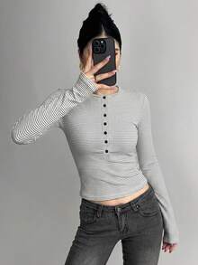 DAZY 女款半鈕扣長袖修身貼身T恤 - 灰色 - 查看 6