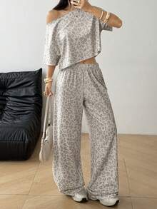 SHEIN EZwear 女款豹紋不對稱露肩上衣與休閒街頭風運動長褲套裝 居家運動灰色豹紋夏季女裝套裝 - 彩色 - 查看 6