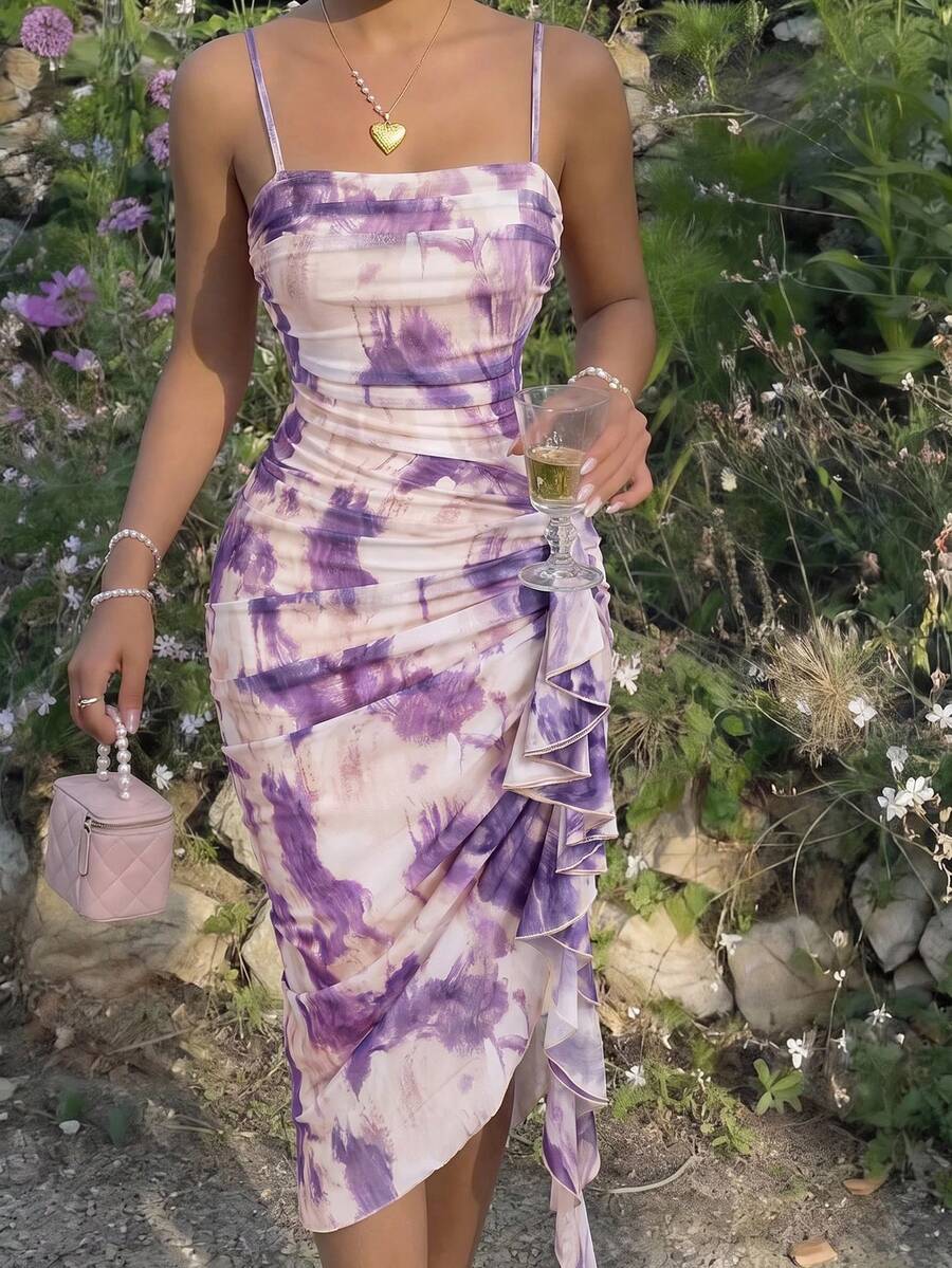 SHEIN MOD فستان نسائي وردي مطبوع بطيات وتصميم مرقع مع حافة مكشكشة أنيق وجذاب بحمالات رفيعة طول متوسط للشاطئ والصيف.هالوين.العودة إلى المدرسة. - الأرجواني - مشاهدة 1