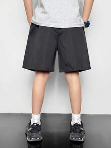 SHEIN Tween Boy 休闲纯色装饰口袋松紧腰短裤，适合秋季、春季、夏季，适合户外玩耍、学校、街头风格、派对和居家休闲 - 黑色 - 查看 2