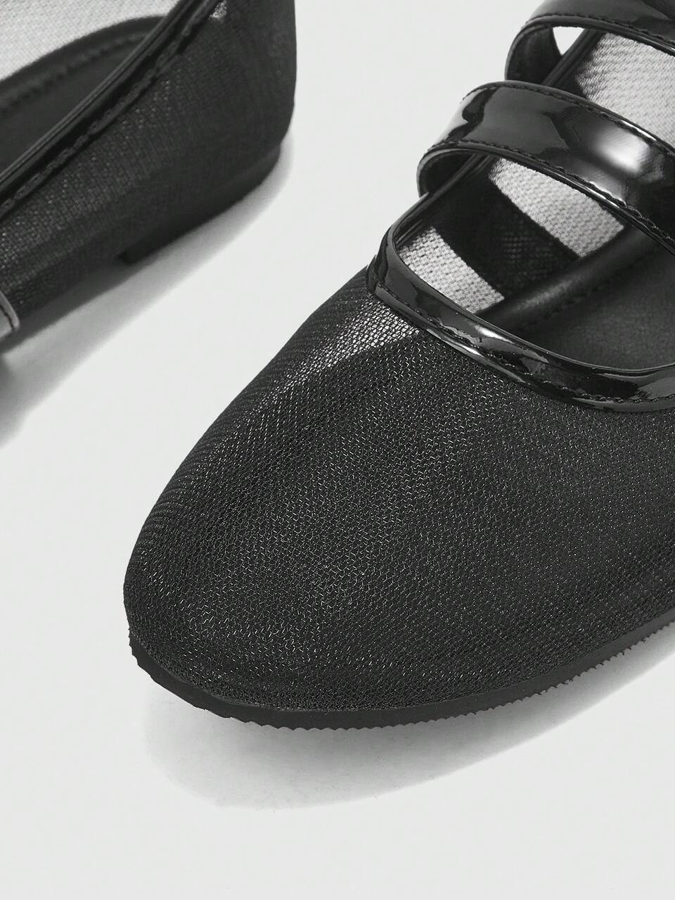 CUCCOO BIZCHIC Women's Spring And Summer New Round Toe Mesh Yarn Double Belt Metal Buckle Fashionable Wear Commuter Versatile Flat Shoes