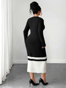 Elenzga Plus Size Colorblock V-Neck Knit Dress - Black and White - View 2