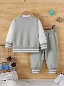 SHEIN Playful Pals 新生兒字母印花連帽長袖外套與運動長褲休閒日常套裝 - 灰色 - 查看 2