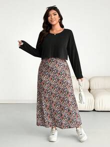 SHEIN Essnce Plus Size Women Solid Color Crew Neck Long Sleeve T-Shirt And Ditsy Floral Dress Casual 2-Piece Set - Multicolor - View 7