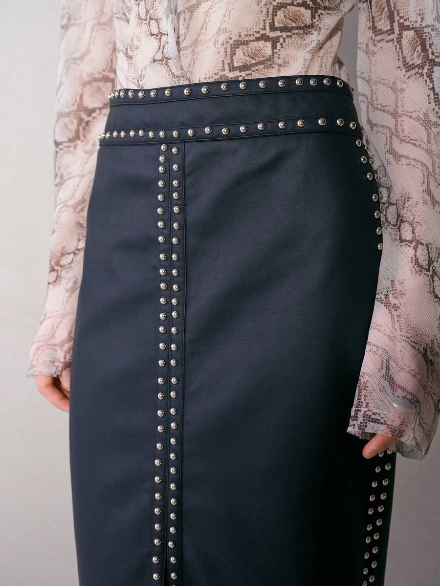 MOTF PREMIUM Rok PU Wanita dengan Desain Stud, Musim Gugur/Musim Dingin - Hitam - View 1