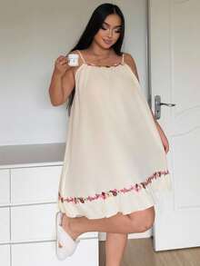 Napfluff CURVE Napfluff CURVE Plus Size Women's 3D Embroidered Floral Camisole Nightgown, Sweet Ruffle Hem Loungewear, Suitable For All Seasons And Can Be Worn Outdoors - Yellow - View 1