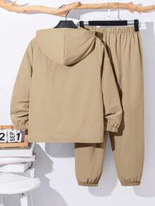 SHEIN 2pcs Kids Tween Boy Half-Zip Hooded Khaki Jacket And Jogger Pants Set, Suitable For Fall/Winter, School, Family Gathering, Back To School, Sports, FallOutfit, WinterOutfit - Khaki - View 4