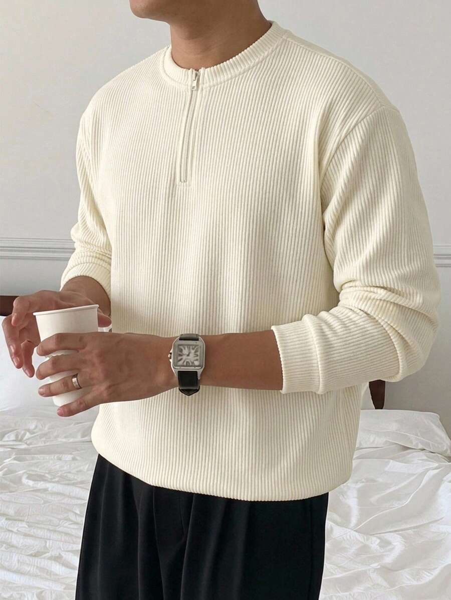 DAZY Sweatshirt Pullover Pria Warna Off-White dengan Kerah Bulat dan Resleting Setengah, Terbuat dari Kain Rajut Bergaris dan Manset di Bagian Bawah, Cocok untuk Musim Gugur. - Putih - View 1