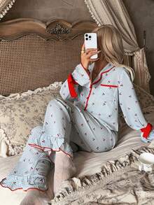 CottageSlumber Conjunto de pijama con estampado de cerezas a cuadros, pantalones largos de ropa de estar en casa con lazo dulce, puños y dobladillo con volantes, conjunto de 2 piezas - Multicolor - Ver 3