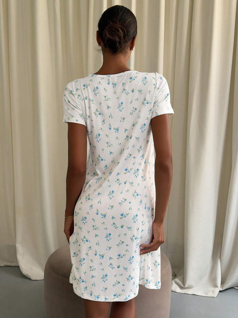 Women's Ditsy Floral Short Sleeve Nightgown