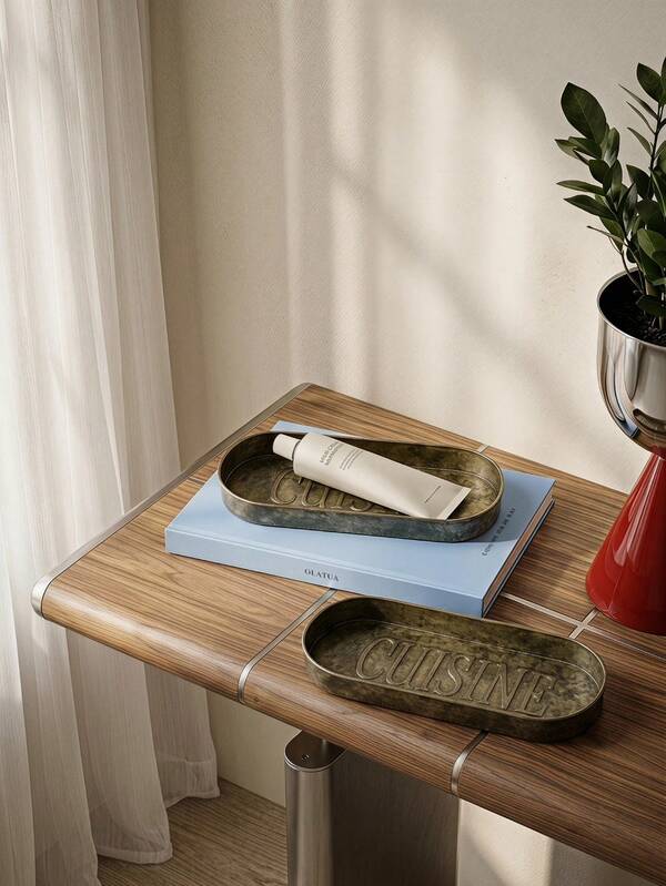 Cirelle Vintage English Iron Storage Tray, Oval Desktop Organizer, 2 Size Options Available, Rustic Antique Finish, Embossed Letter Detail, Hand‑Made Sturdy Metal Structure, Ideal For Stationery, Small Jewelry & Daily Gadgets Storage, Perfect Home Decor