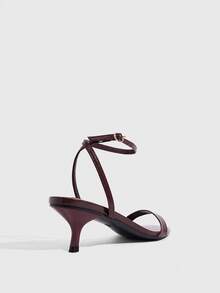 CUCCOO SZL 5.5CM 女款優雅高跟涼鞋，交叉綁帶與扣環設計，酒紅色小貓跟，適合日常通勤、派對、約會與戶外穿著 - 酒紅色 - 查看 3
