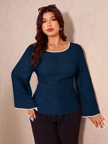 Elaquor Blus Ukuran Plus Elegan untuk Komuter dengan Trim Kontras dan Ikat Pinggang - Navy Blue - View 4
