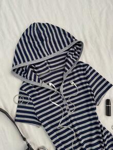 Attitoon Women's Striped Button Half-Placket Short Sleeve Casual Hooded T-Shirt - Grey - View 3