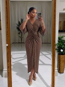 SHEIN Lady CURVE 大尺碼女款 V 領棕色打結抓皺休閒優雅 1960s Eleganza 風格派對約會婚禮禮服 秋季 - 棕色 - 查看 4