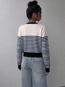SHEIN BASICS 開學季條紋上衣休閒極簡開襟針織衫，適合秋冬外出穿著 - 黑色 - 查看 2