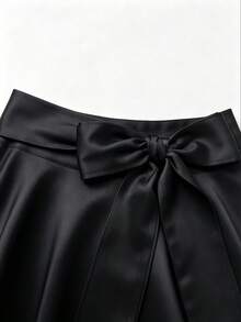 Franclia 秋季休閒黑色緞面蕾絲拼接綁腰女款裙，適合日常穿著、度假與通勤 - 黑色 - 查看 5