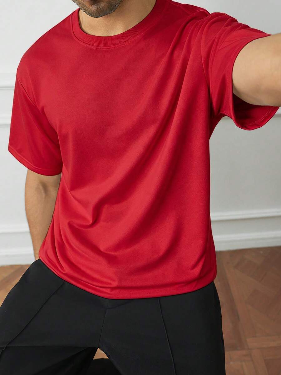 Manfinity Homme 宽松男士纯色圆领短袖休闲 T 恤 - 紅色 - 查看 1