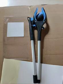 1Pc Pick-Up Clip, Grabber Tool, 32-Inch Foldable Reacher, Suitable For Elderly, Larger & Wider Claw Tip Trash Picker, With Strong Magnetic Tip Lightweight Litter Picker - Black Blue - View 10