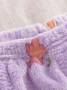 SHEIN 幼女 2件組加厚絨毛睡衣套裝，紫色兔子刺繡長袖上衣與卡通印花長褲，保暖秋冬睡衣 - 淡紫色 - 查看 4