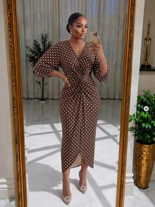 SHEIN Lady CURVE 大尺碼女款 V 領棕色打結抓皺休閒優雅 1960s Eleganza 風格派對約會婚禮禮服 秋季 - 棕色 - 查看 3