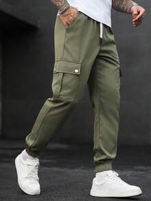 Manfinity CasualCool 男士成熟休閒純色軍綠色多口袋工裝束口休閒褲 - 軍綠色 - 查看 5