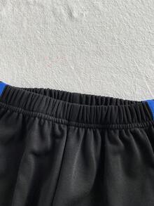 SHEIN Playful Pals 2件組男童秋冬時尚街頭風學院風休閒藍黑白拼色字母印花賽車棒球夾克搭配鬆緊腰長褲運動套裝，適合日常穿著與多種場合 - 藍白色 - 查看 5