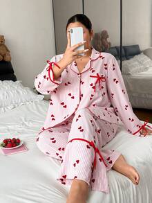 Napfluff CURVE Napfluff CURVE طقم بيجامة مقاس كبير بطبعة قلب مخططة وياقة، ملابس منزلية بتصميم فيونكة لطيف - وردي - مشاهدة 4