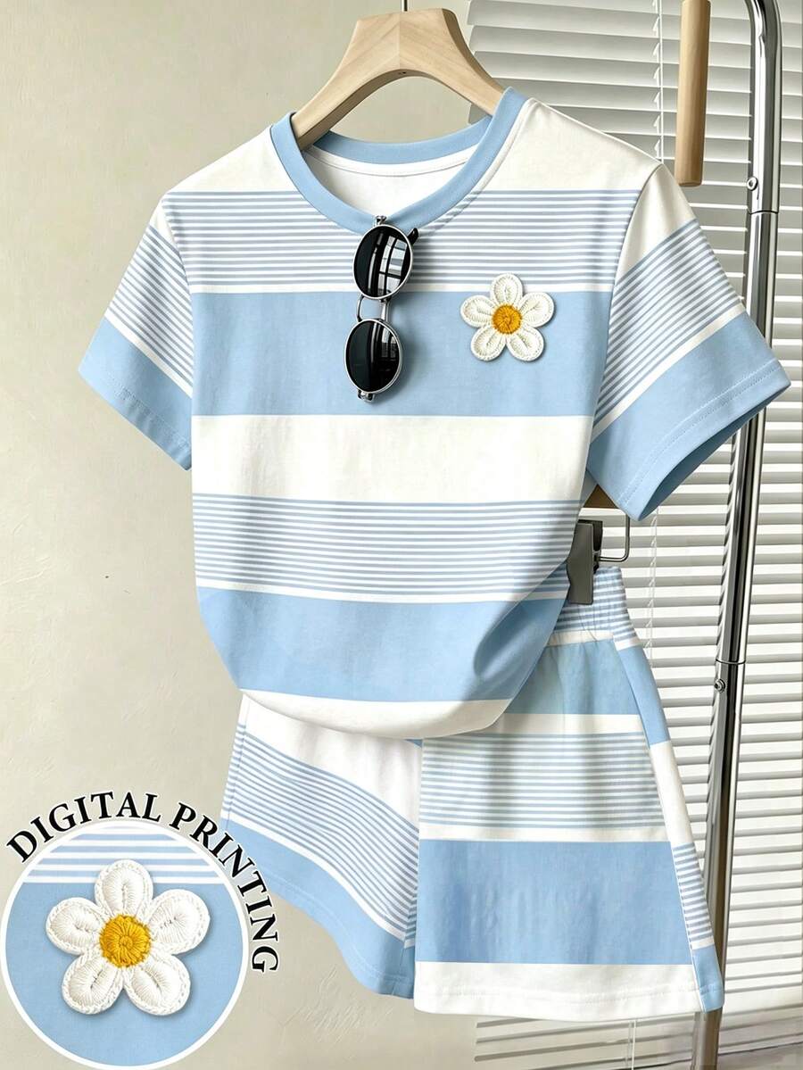 Tween Girls Casual Comfortable Blue Striped 3D Floral Pattern Loose Round Neck T-Shirt And Loose Shorts 2-Piece Set, Suitable For Daily, Outings, School, Back To School, Girly Style, Chill Chill - Multicolor - View 1